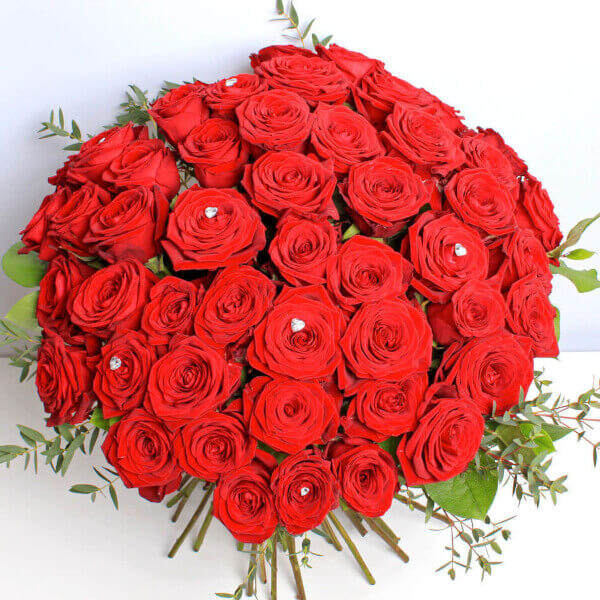 Luxury 50 Red Roses - Image 2